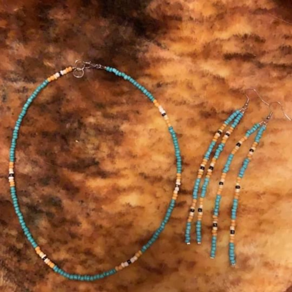I make beaded jewelry!